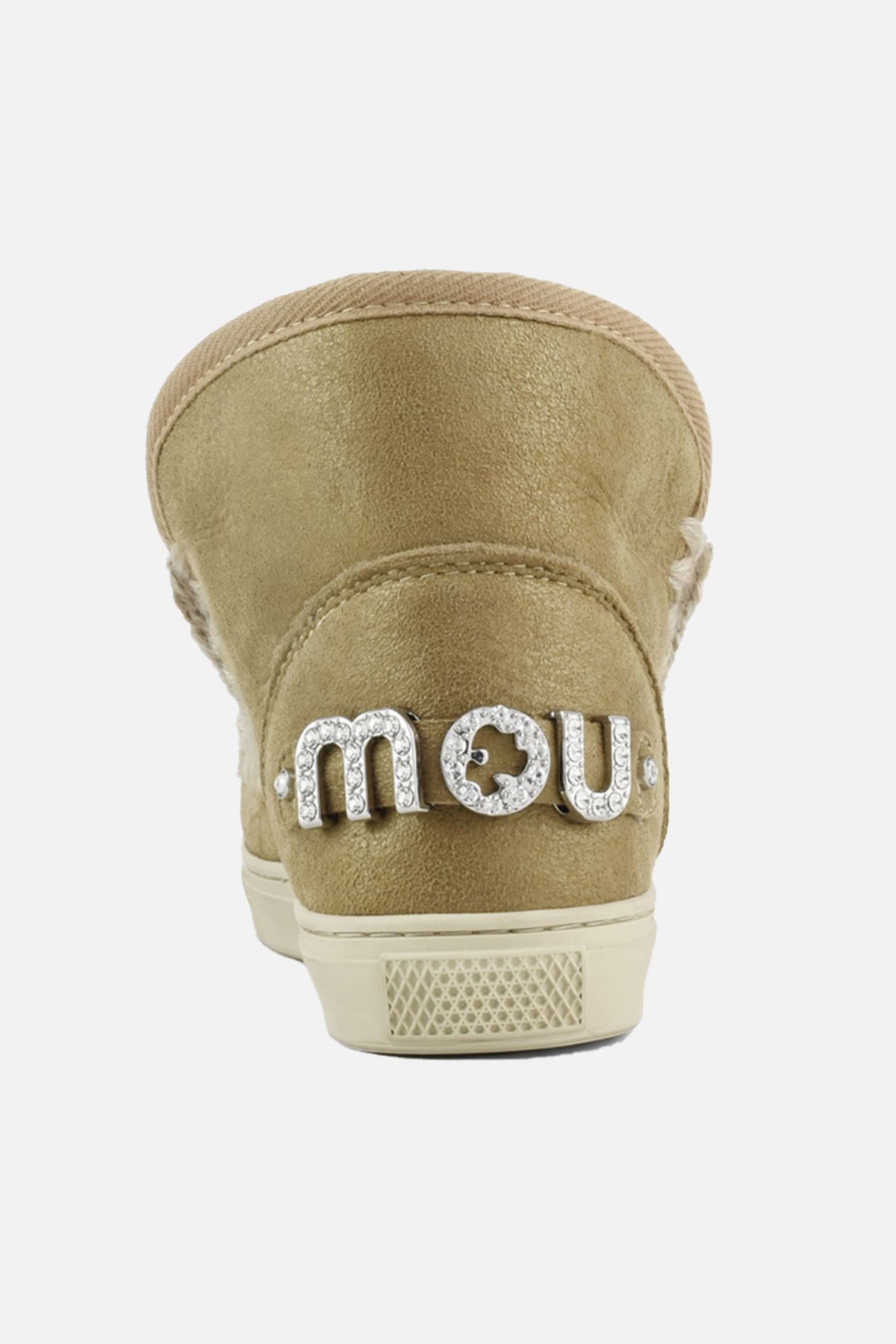 SNEAKER MOU