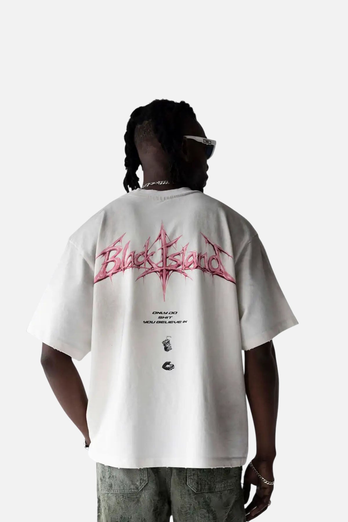 T-SHIRT BLACK ISLAND